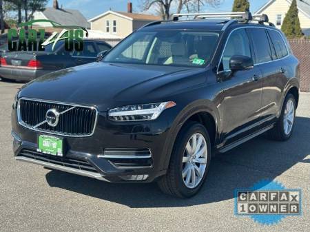 2017 Volvo XC90 T6 Momentum