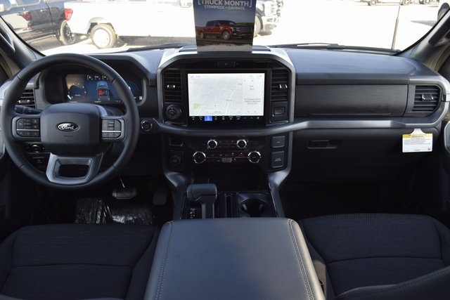 2025 Ford F-150 XLT photo 4