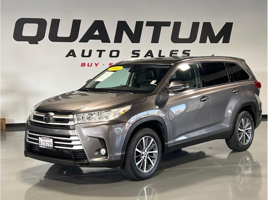 Used 2019 Toyota Highlander XLE Sport Utility 4D