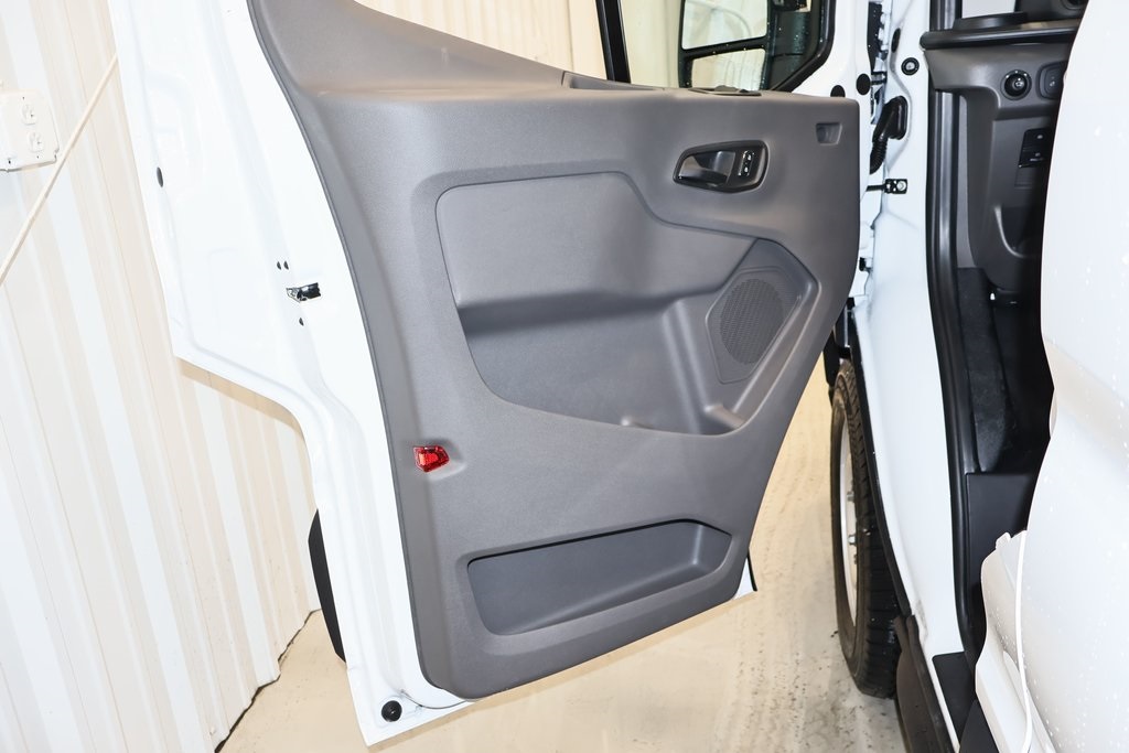 2025 Ford Transit photo 6