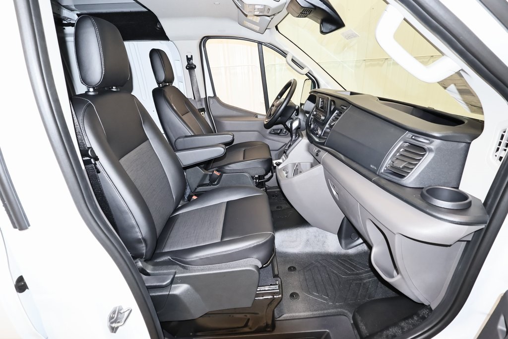 2025 Ford Transit photo 9