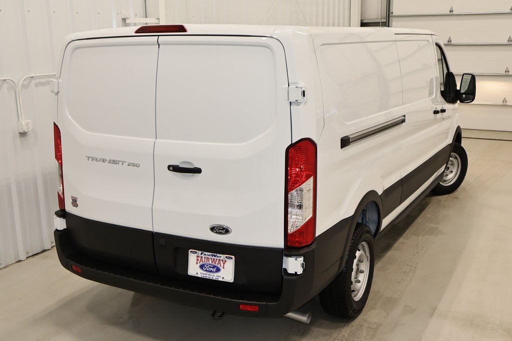 2025 Ford Transit photo 23