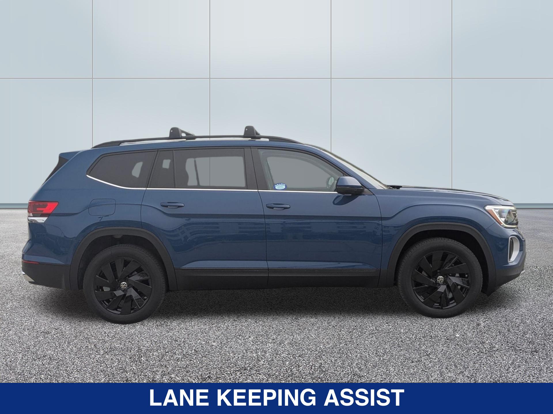 2025 Volkswagen Atlas SE Technology photo 9