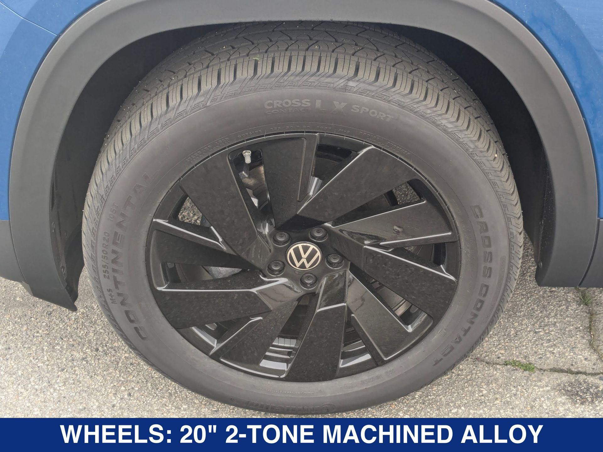 2025 Volkswagen Atlas SE Technology photo 11
