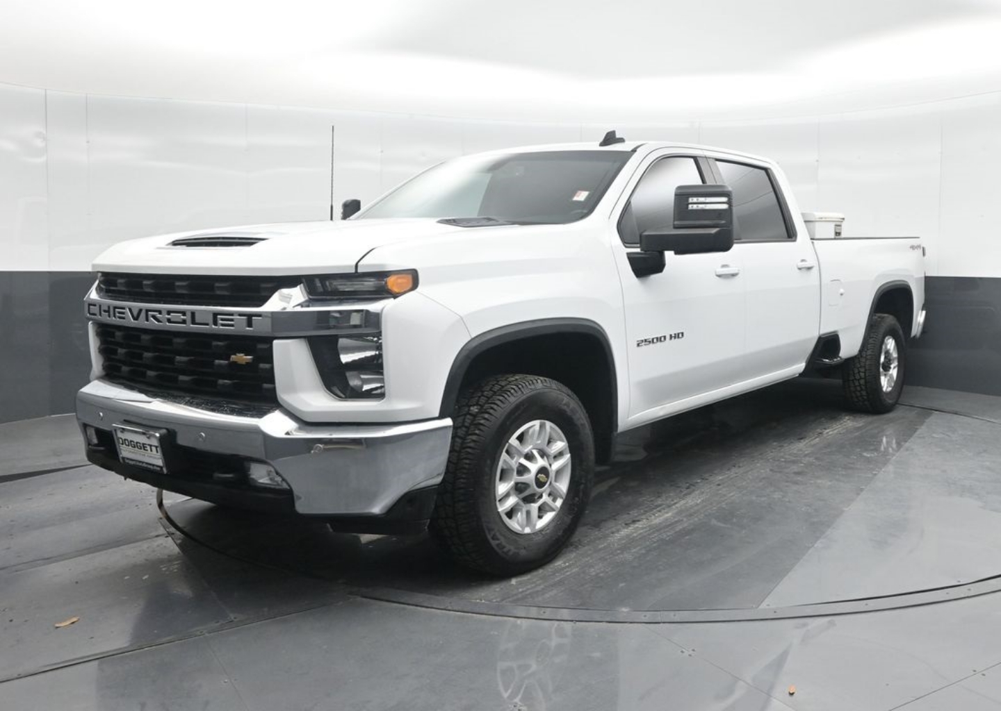 Used 2022 Chevrolet Silverado 2500HD LT with VIN 1GC1YNE7XNF188045 for sale in Houston, TX