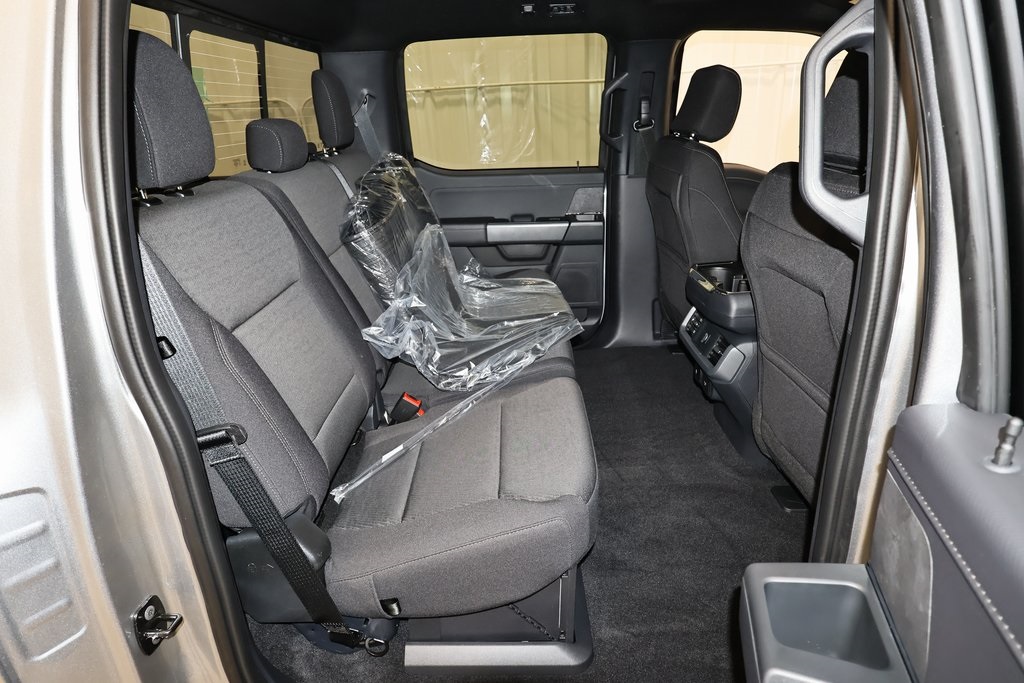 2025 Ford F-150 XLT photo 11