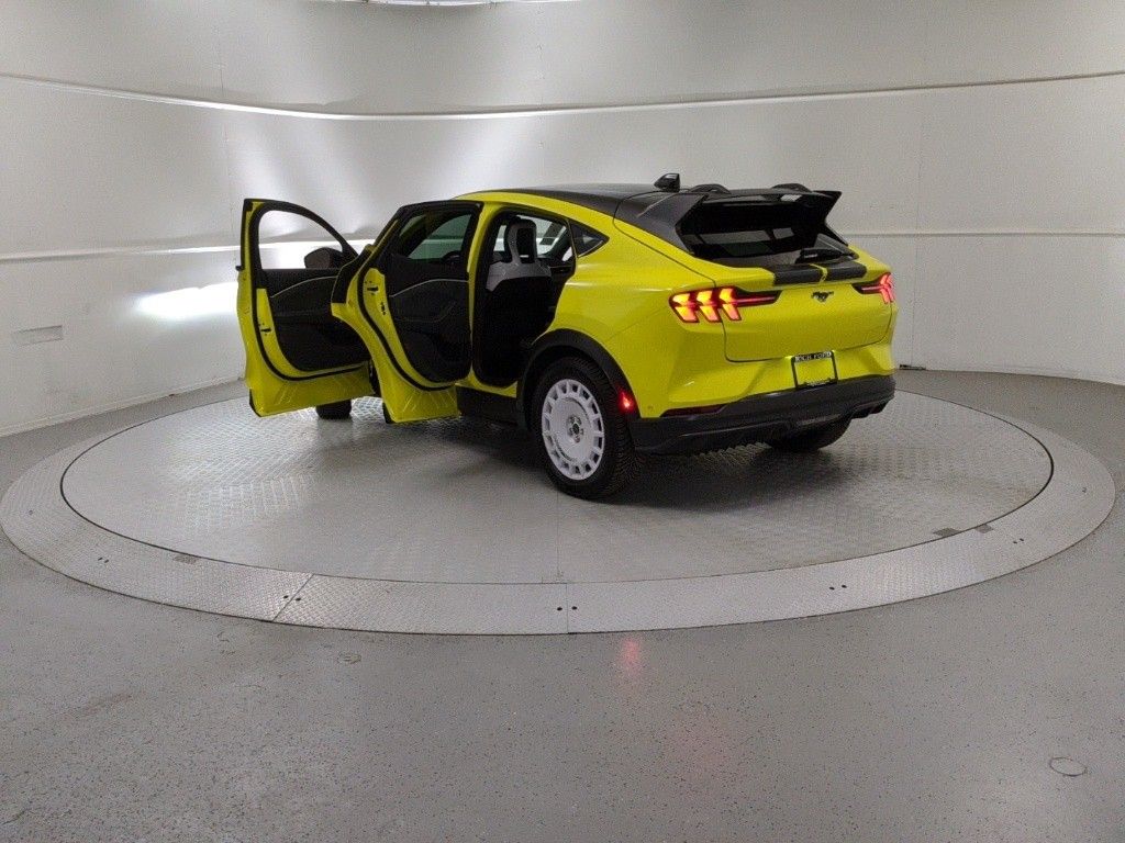 2024 Ford Mustang Mach-E GT photo 10