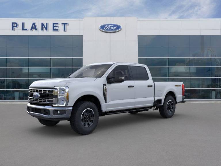 2025 Ford Super Duty F-250 SRW XLT 4WD Crew Cab 6.75' Box