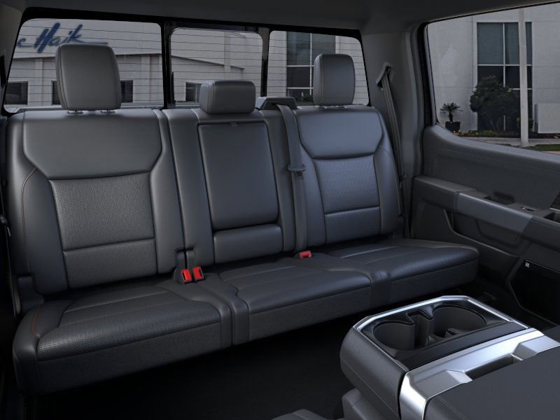 2025 Ford F-150 Lariat photo 3