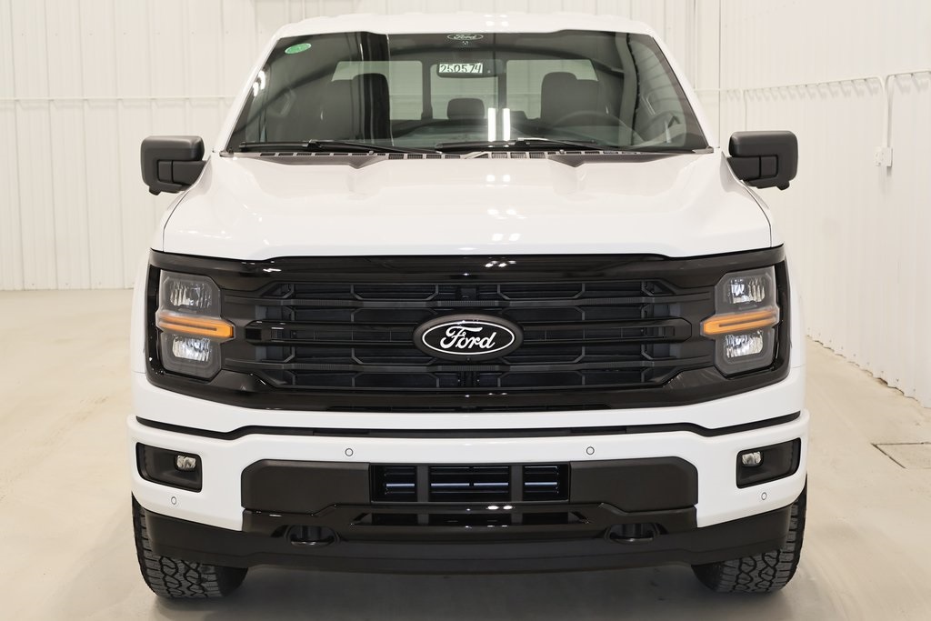 2025 Ford F-150 XLT photo 3