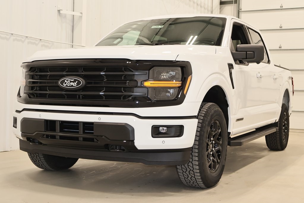 2025 Ford F-150 XLT photo 4