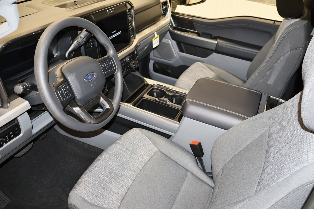 2025 Ford F-350 photo 20