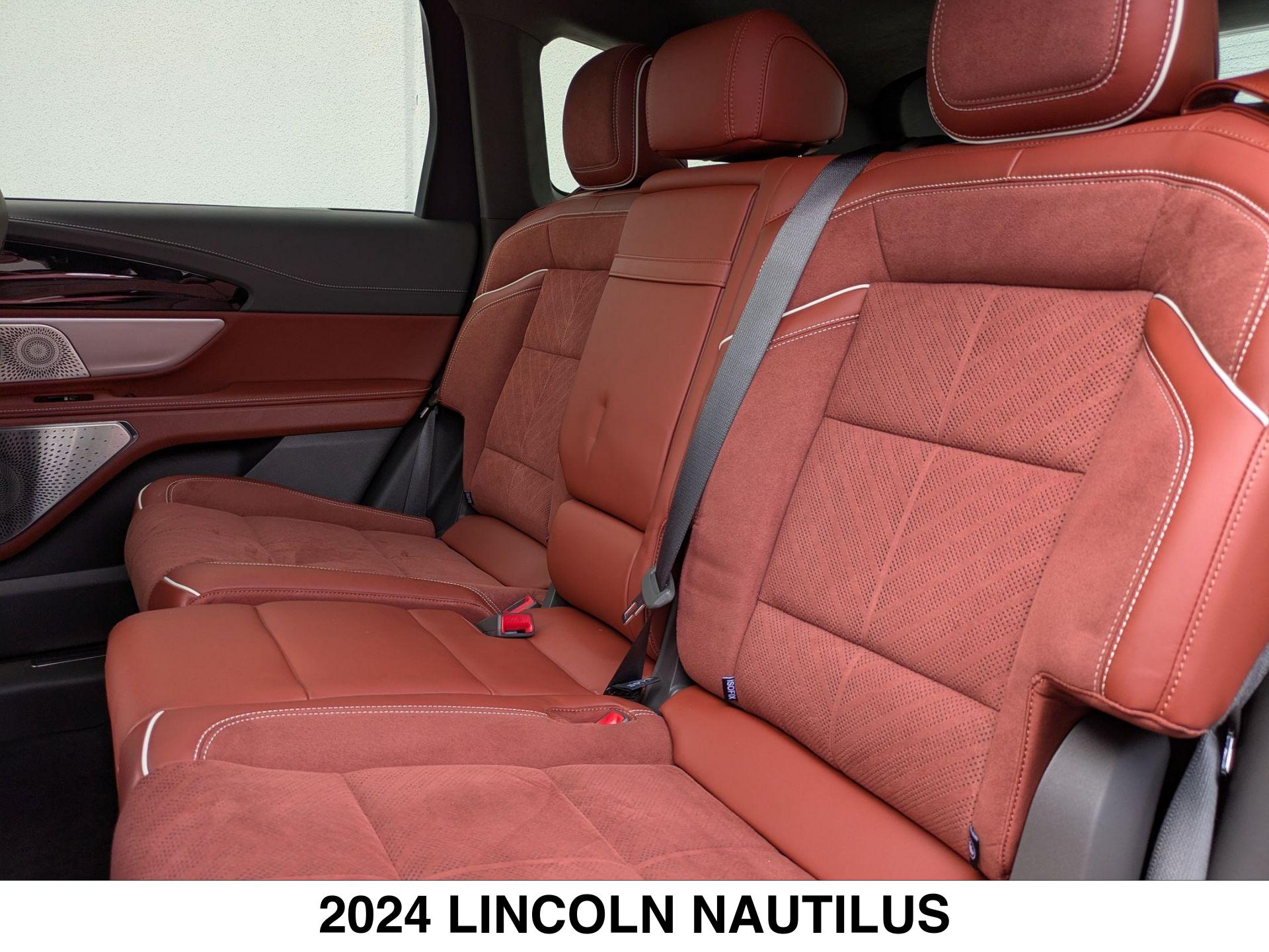 2024 Lincoln Nautilus Black Label photo 26
