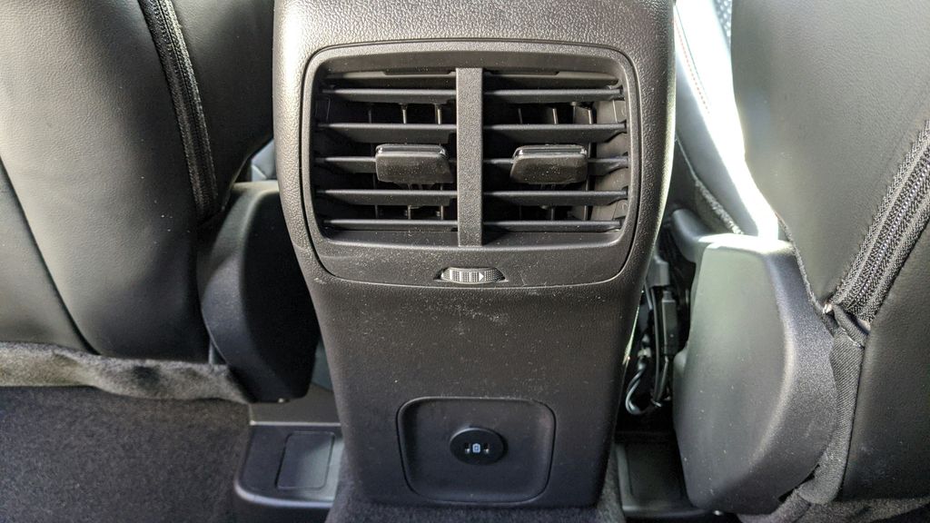 2025 Ford Escape ST-Line photo 17
