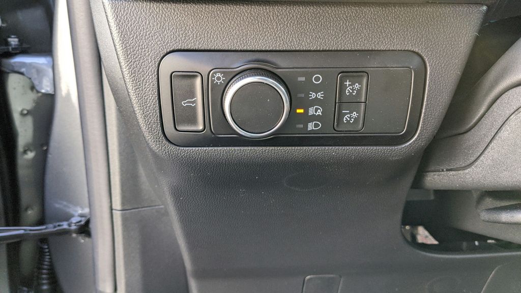 2025 Ford Escape ST-Line photo 18