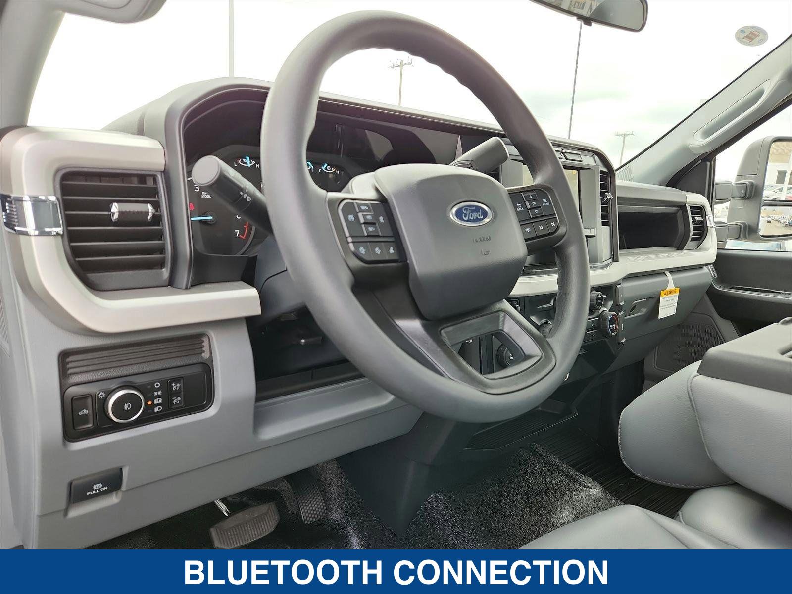 2024 Ford F-350 XL photo 12