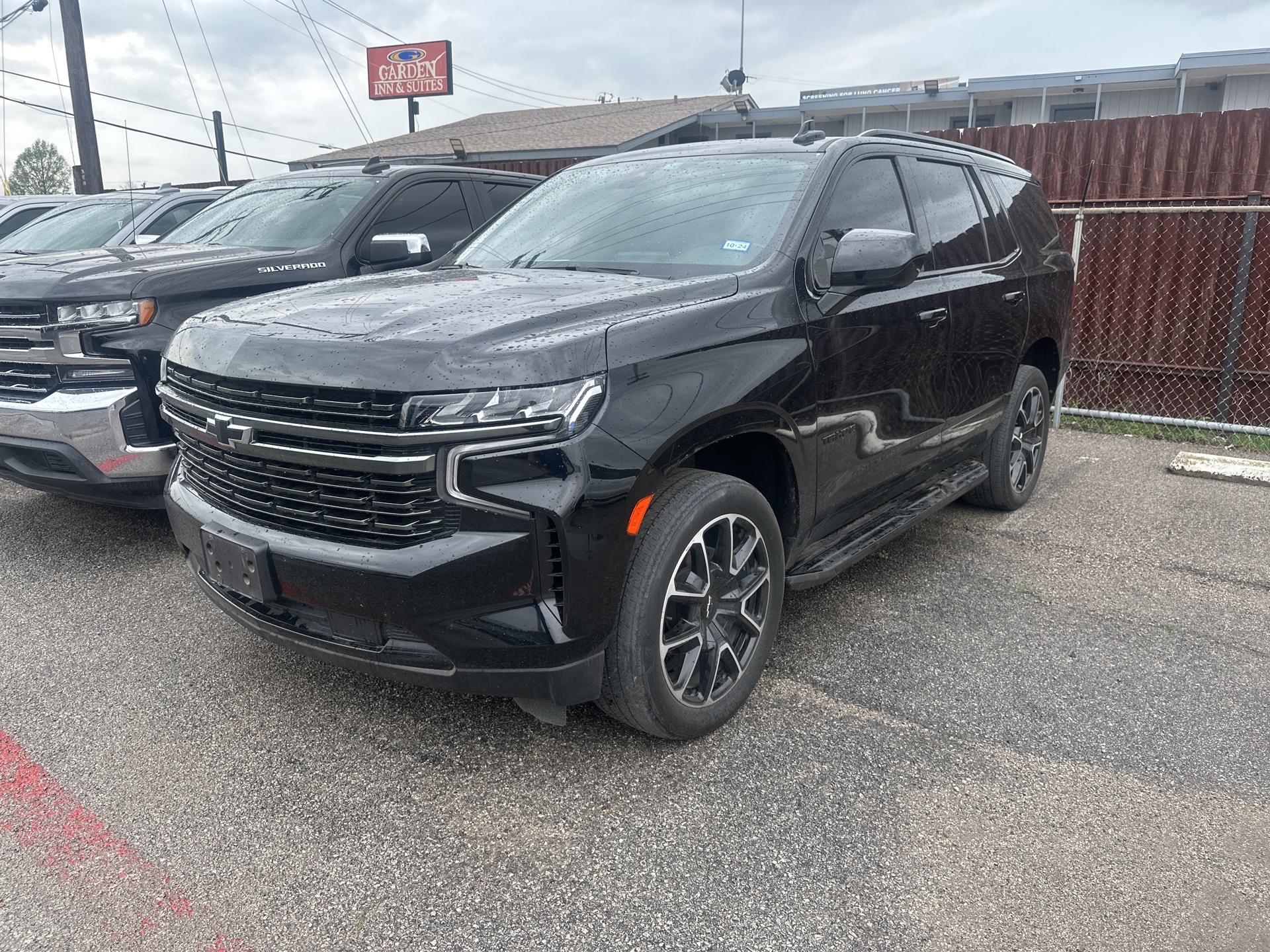 Used 2021 Chevrolet Tahoe RST with VIN 1GNSCRKD7MR459409 for sale in Irving, TX