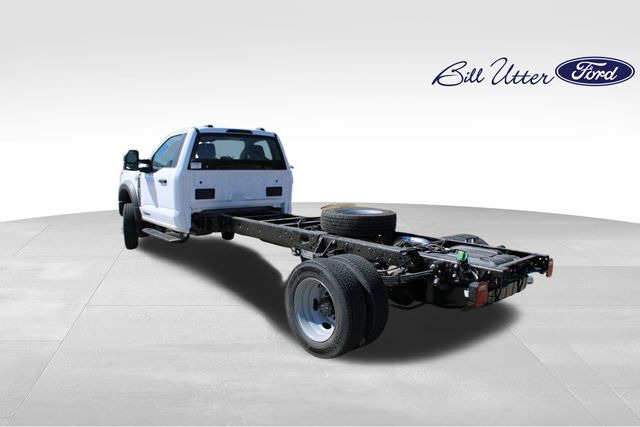 2024 Ford F-550 photo 5