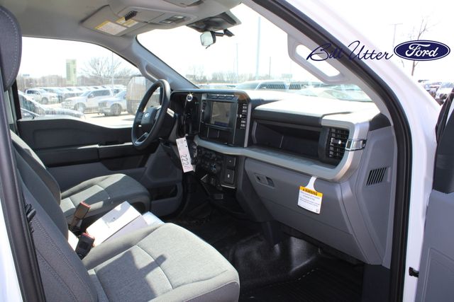 2024 Ford F-550 photo 8