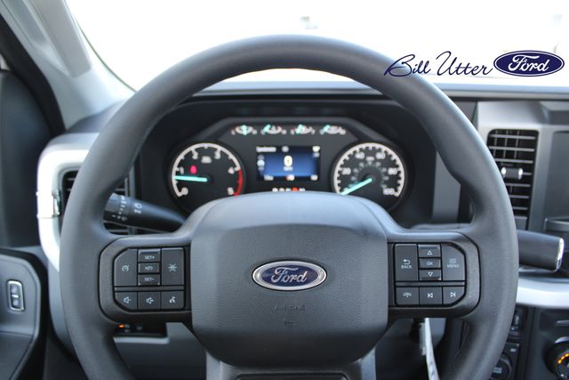 2024 Ford F-550 photo 12