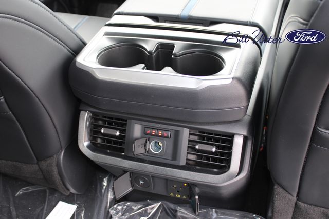 2025 Ford F-150 Platinum photo 12