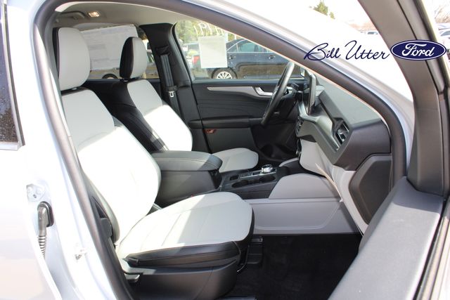 2025 Ford Escape Base photo 8
