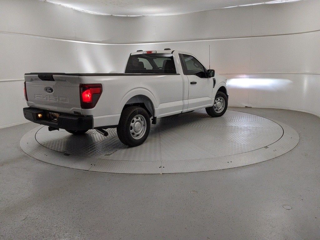2025 Ford F-150 XL photo 3