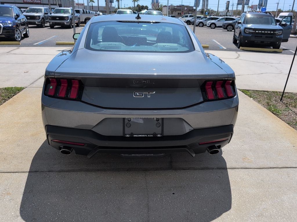 2025 Ford Mustang GT Premium photo 4