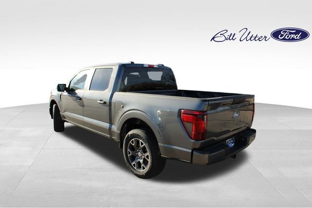 2025 Ford F-150 STX photo 4