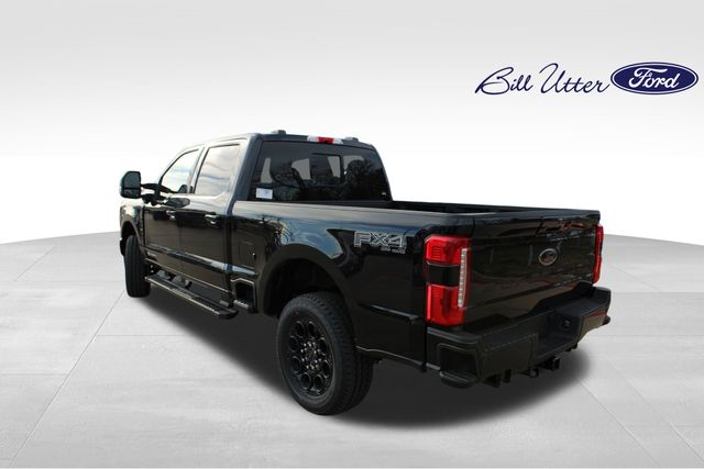 2025 Ford F-250 photo 4