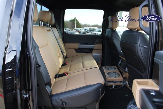2025 Ford F-250 photo 8