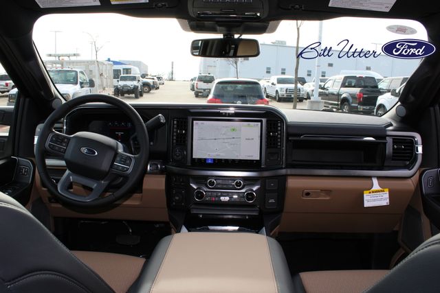 2025 Ford F-250 photo 9