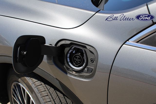 2025 Ford Escape Base photo 6