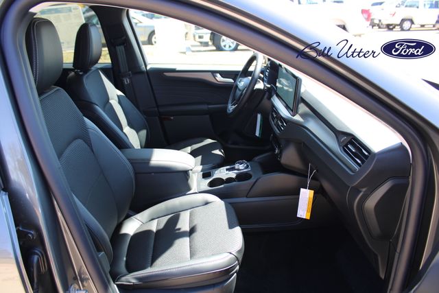 2025 Ford Escape Base photo 8