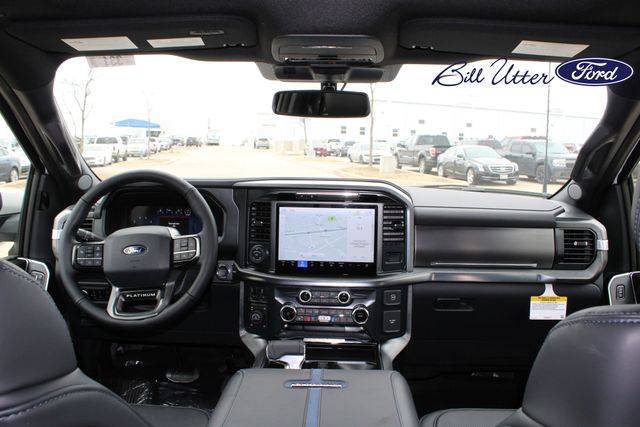 2025 Ford F-150 Platinum photo 11