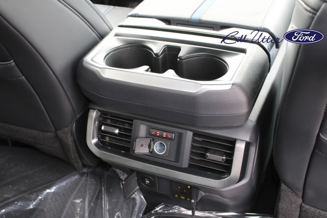 2025 Ford F-150 Platinum photo 12
