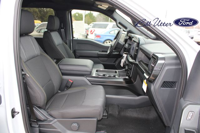 2025 Ford F-150 STX photo 6
