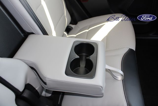 2025 Ford Escape Base photo 9