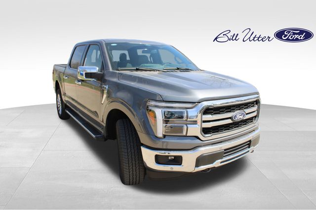 2025 Ford F-150 Lariat photo 2
