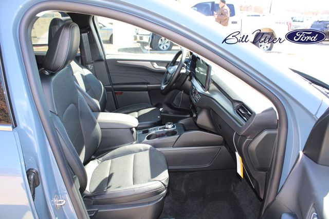 2025 Ford Escape Base photo 8