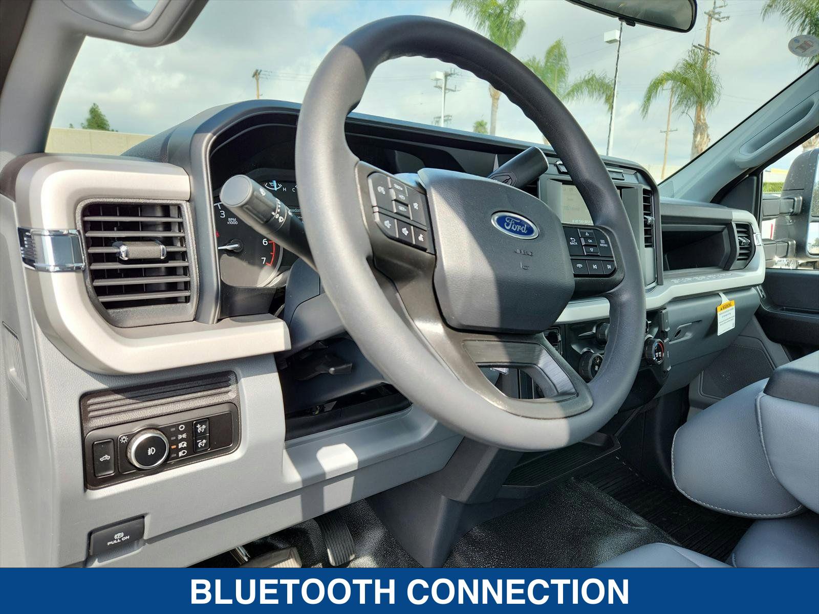 2024 Ford F-350 XL photo 12