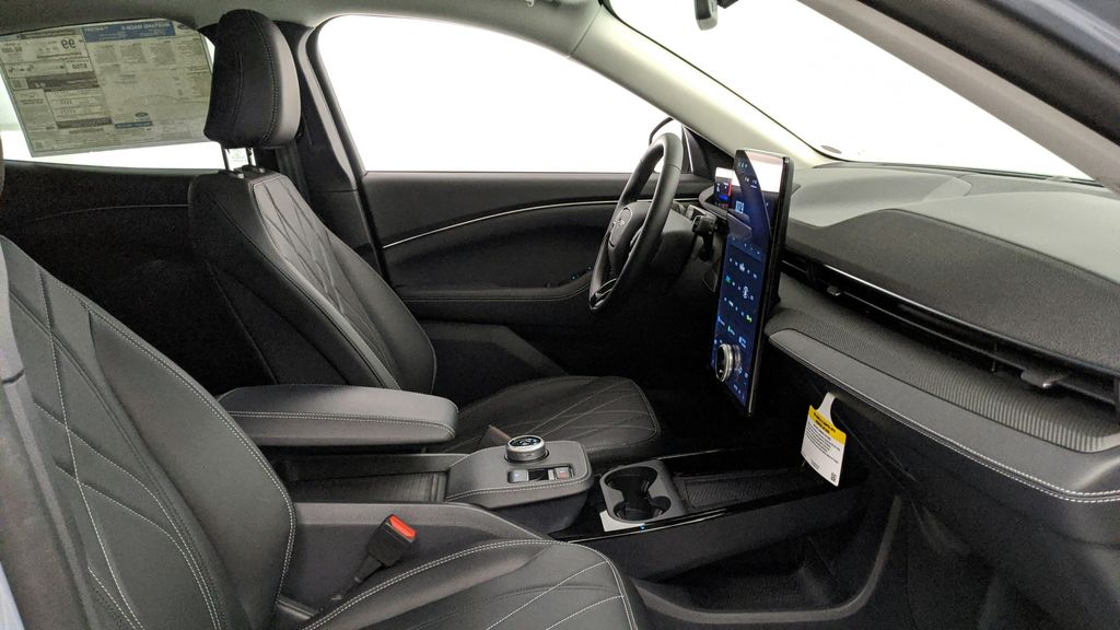 2024 Ford Mustang Mach-E Select photo 37