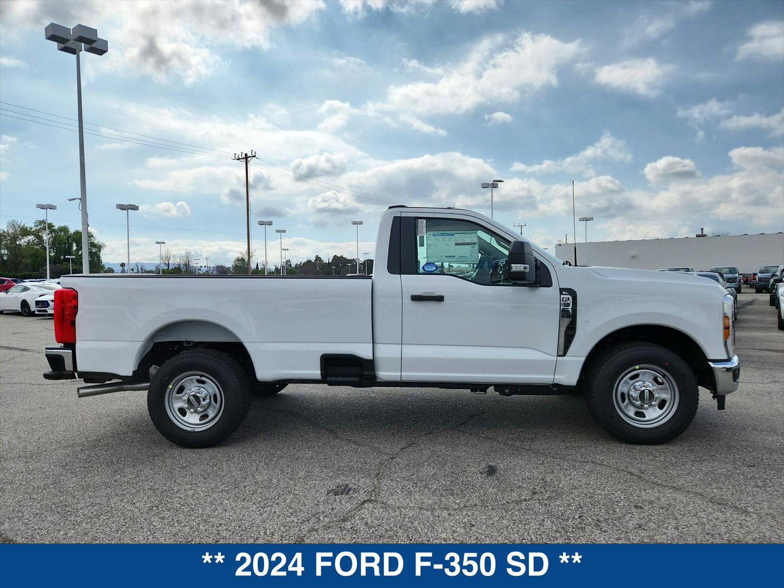 2024 Ford F-350 XL photo 9