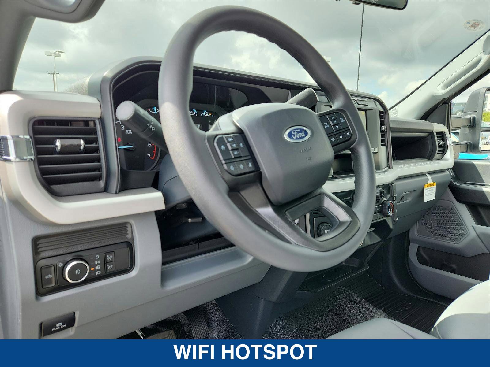 2024 Ford F-350 XL photo 12