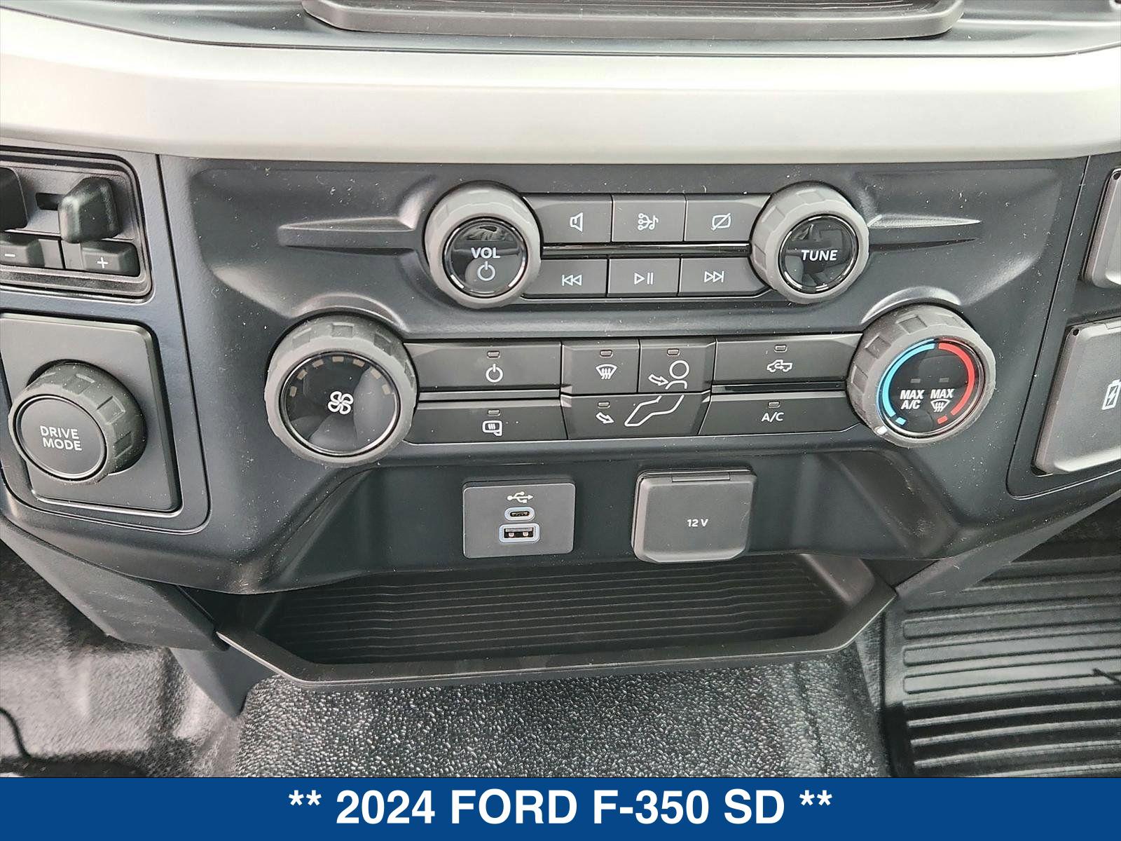 2024 Ford F-350 XL photo 16