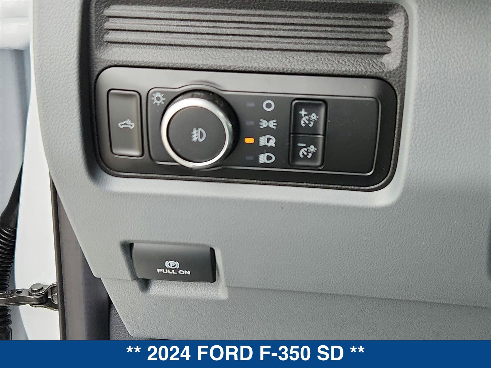 2024 Ford F-350 XL photo 17