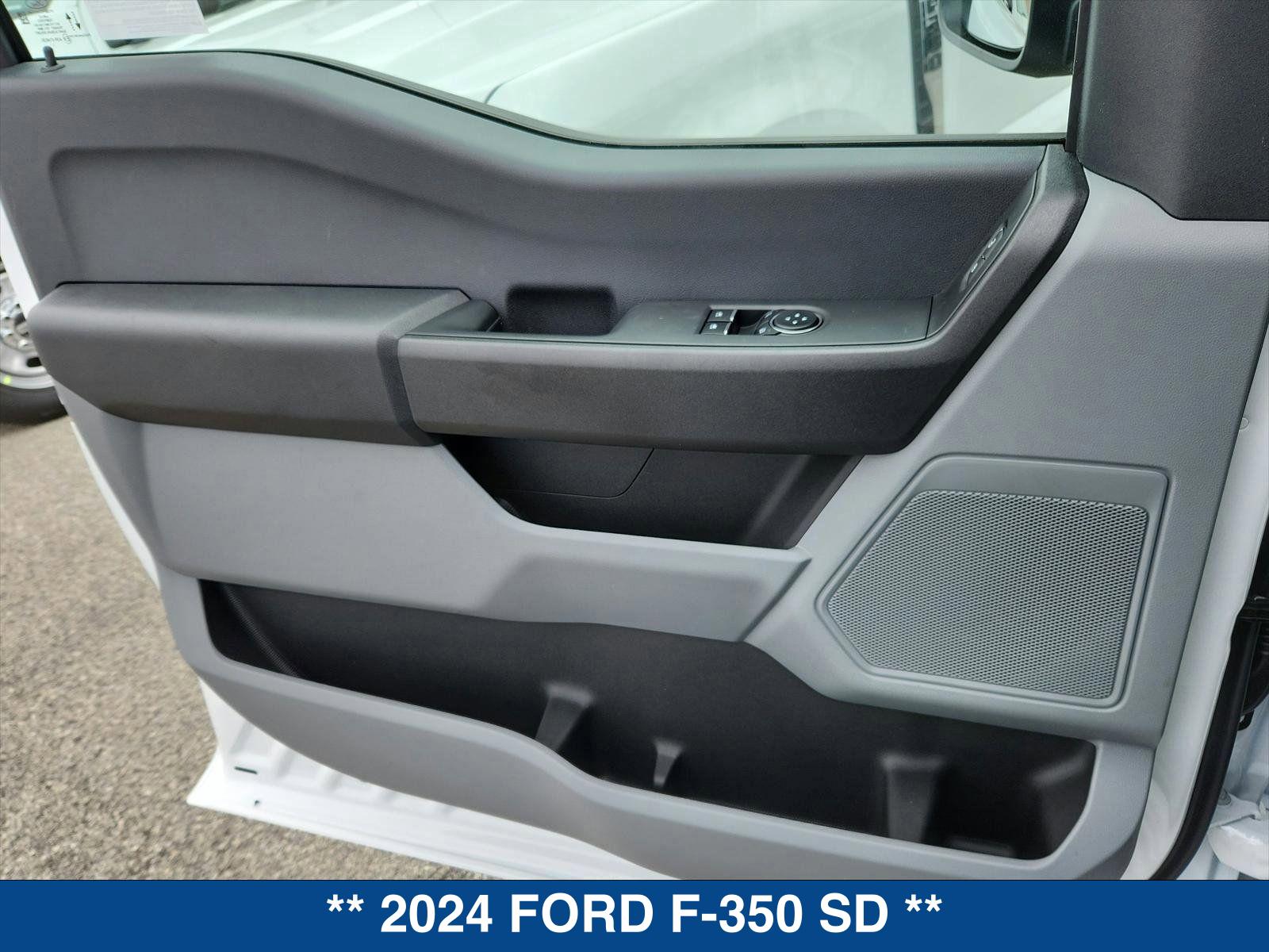 2024 Ford F-350 XL photo 19