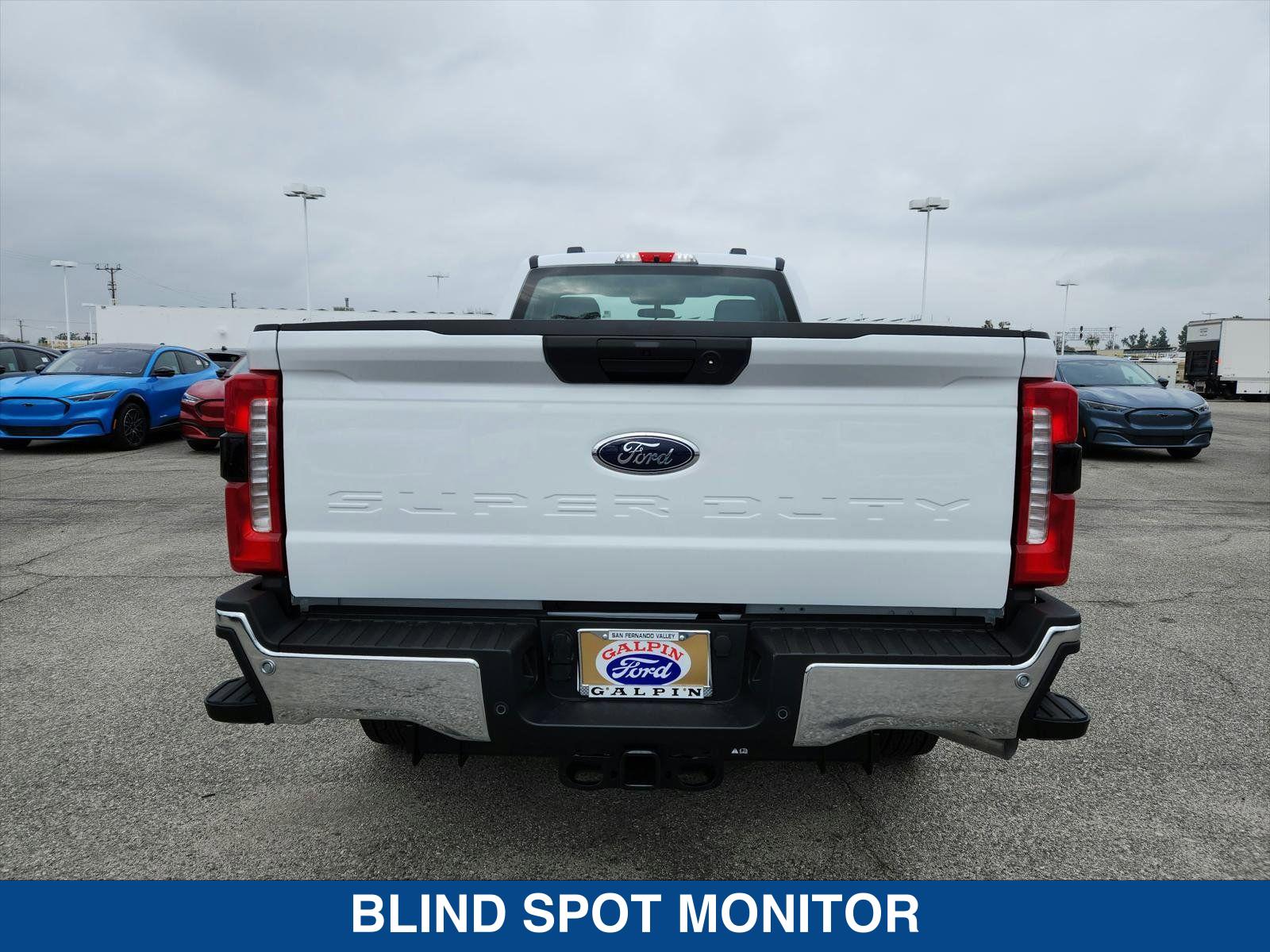 2024 Ford F-350 XL photo 7