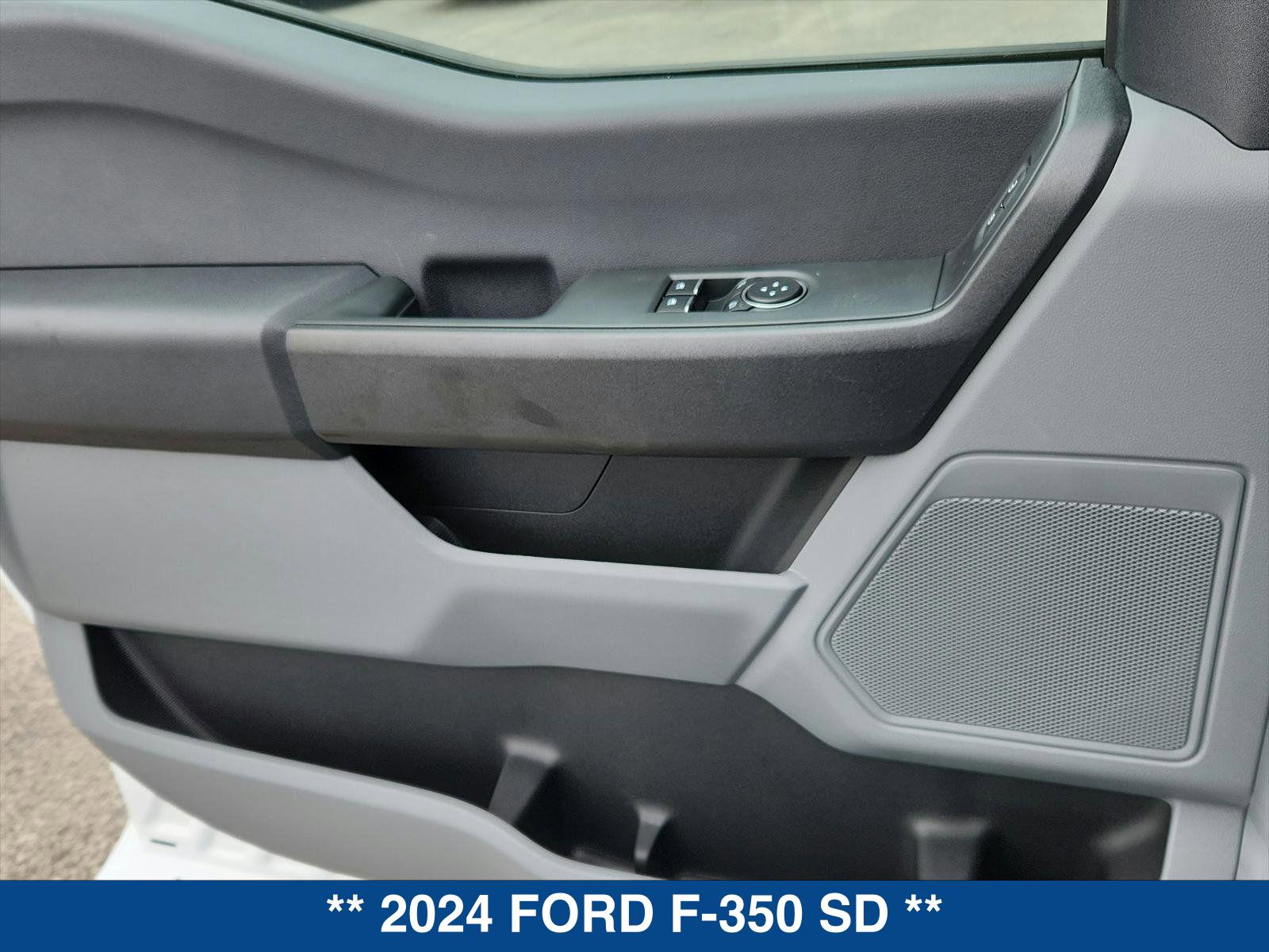 2024 Ford F-350 XL photo 18
