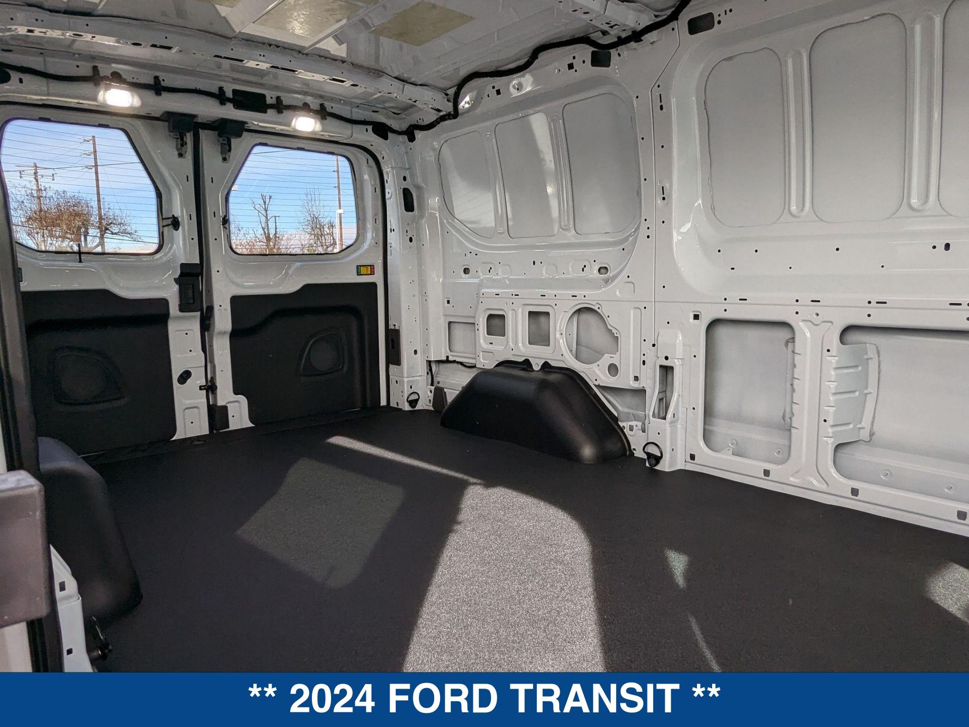 2024 Ford Transit photo 21